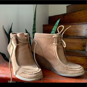 Lucky Brand Ysabel wedge bootie - 6.5